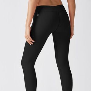 Fabletics Winn PowerHold Capri NWT